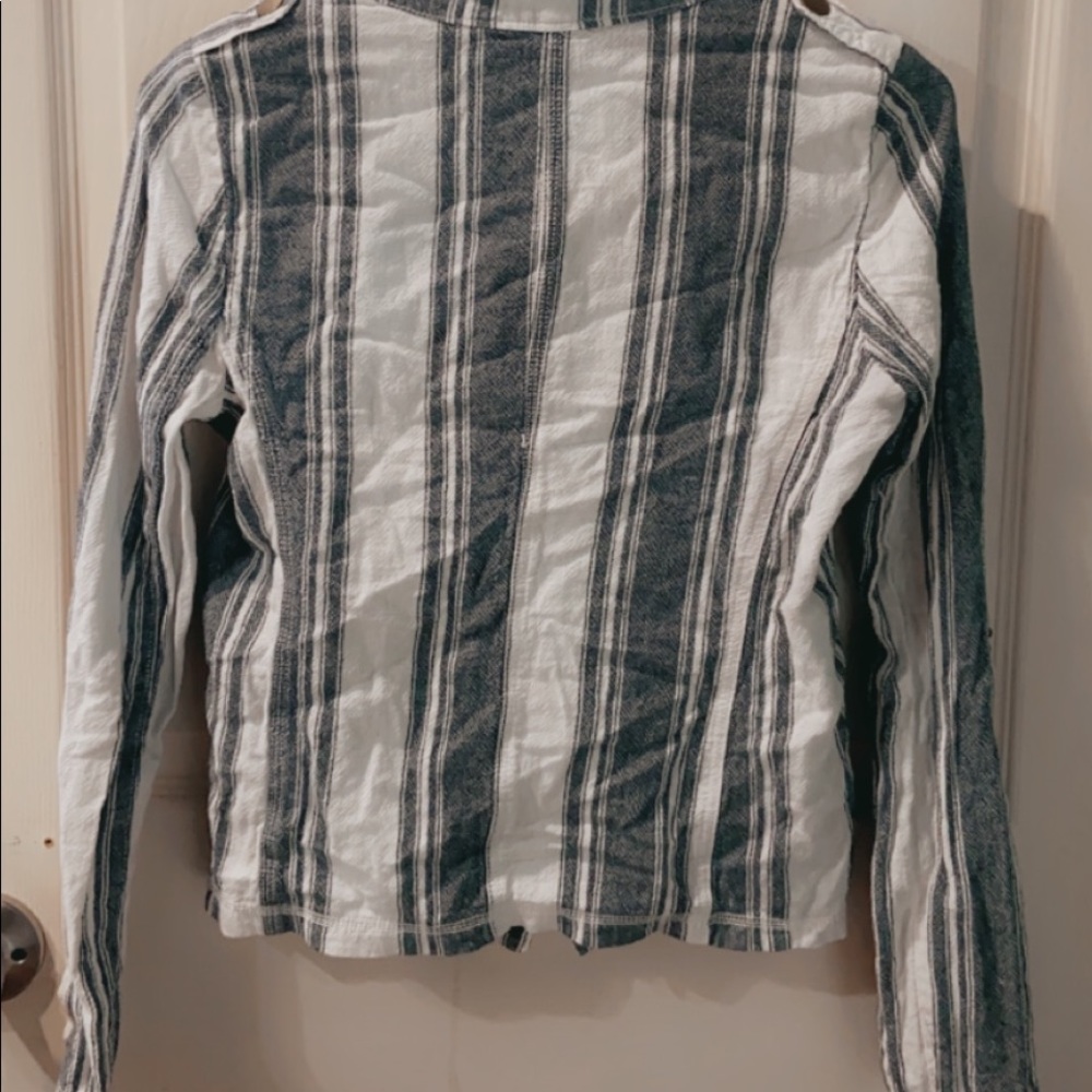 Denim-like jacket. - Picture 3 of 3